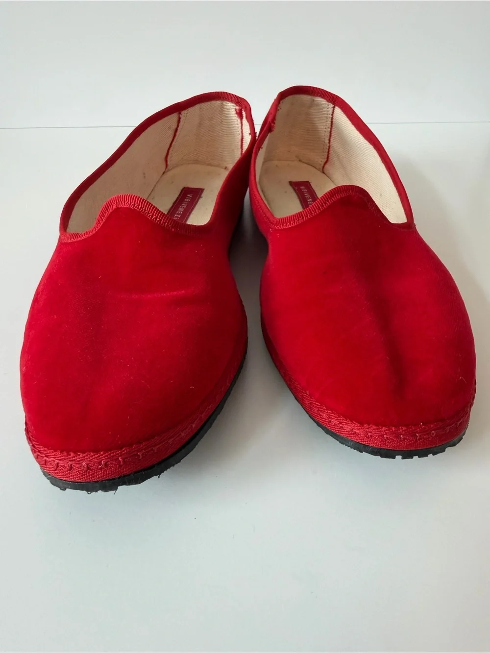 Vibi Venezia Women's Classic Velvet Rosso Flats, Size 41 (US 11) - Picture 5 of 11
